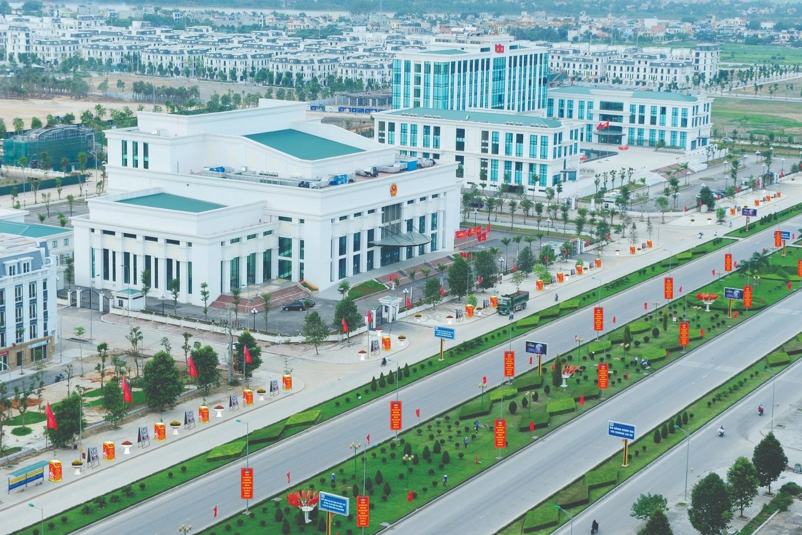 Phương án sử dụng trụ sở quy mô nhất Thanh Hóa khi bỏ cấp huyện - 1