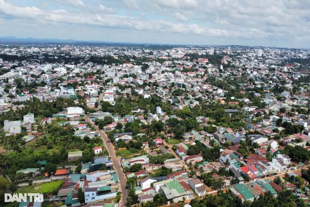 Đắk Lắk công bố lãnh đạo xã, phường mới trước khi thử vận hành bộ máy - 1